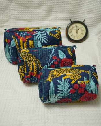 Bag: makeup/ utility pouches - Quilted