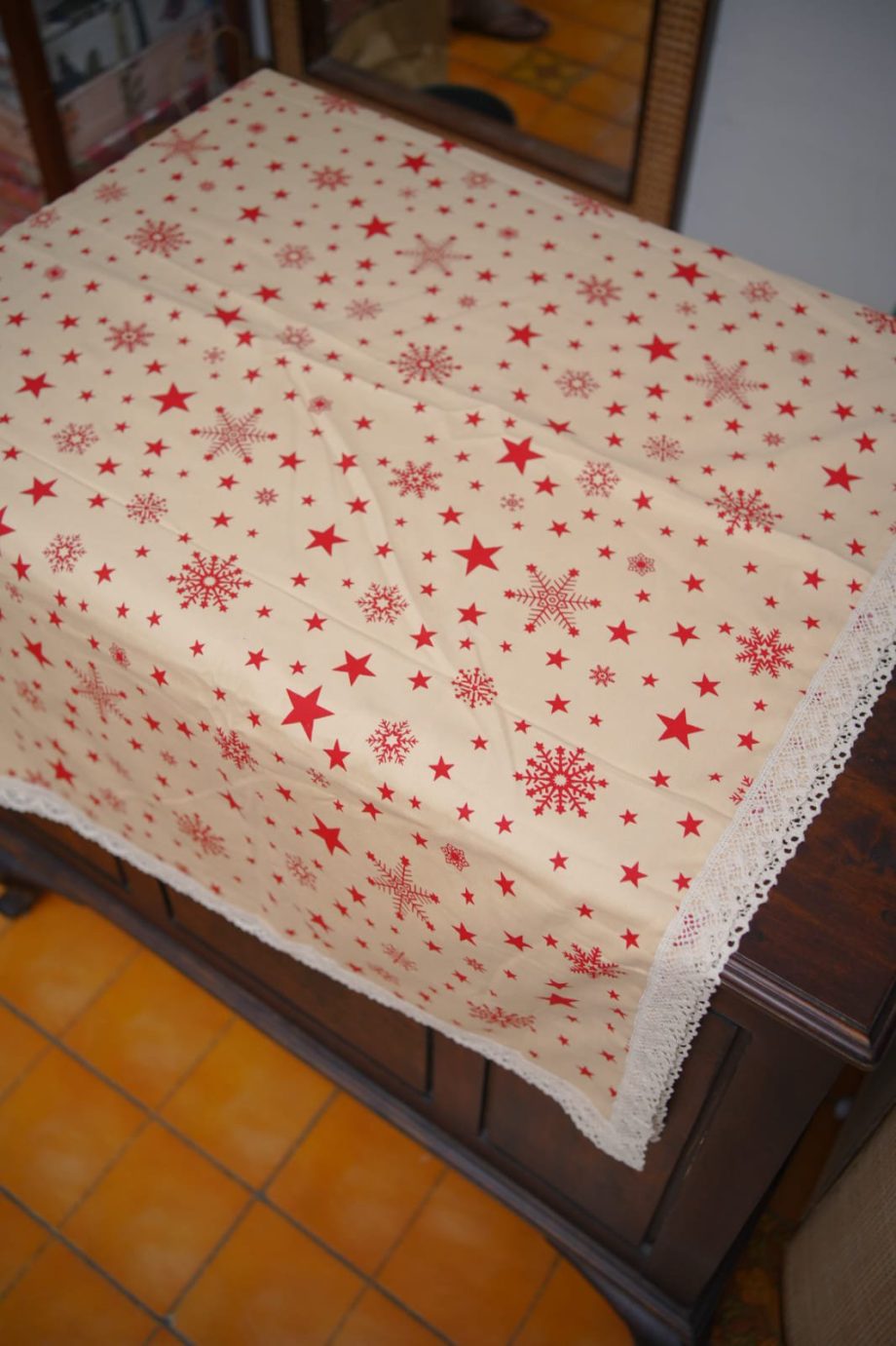 Xmas Table cloths