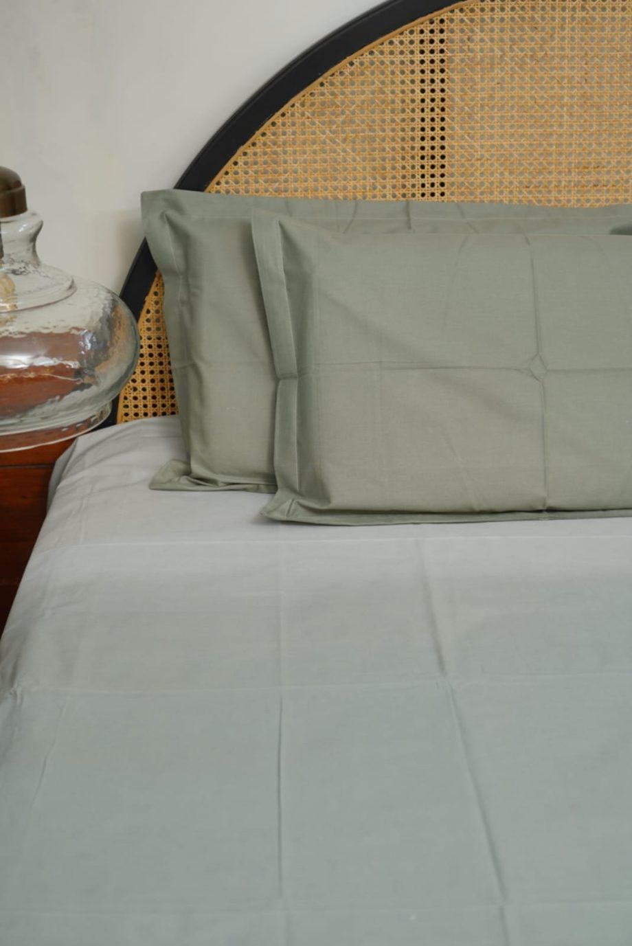 Solid king size bedsheet