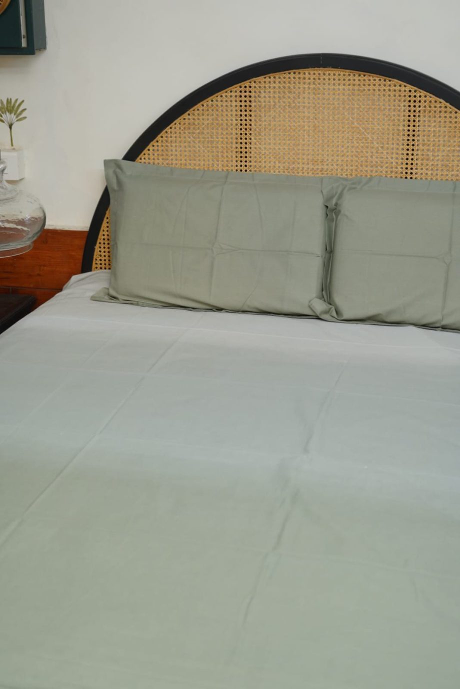 Solid king size bedsheet