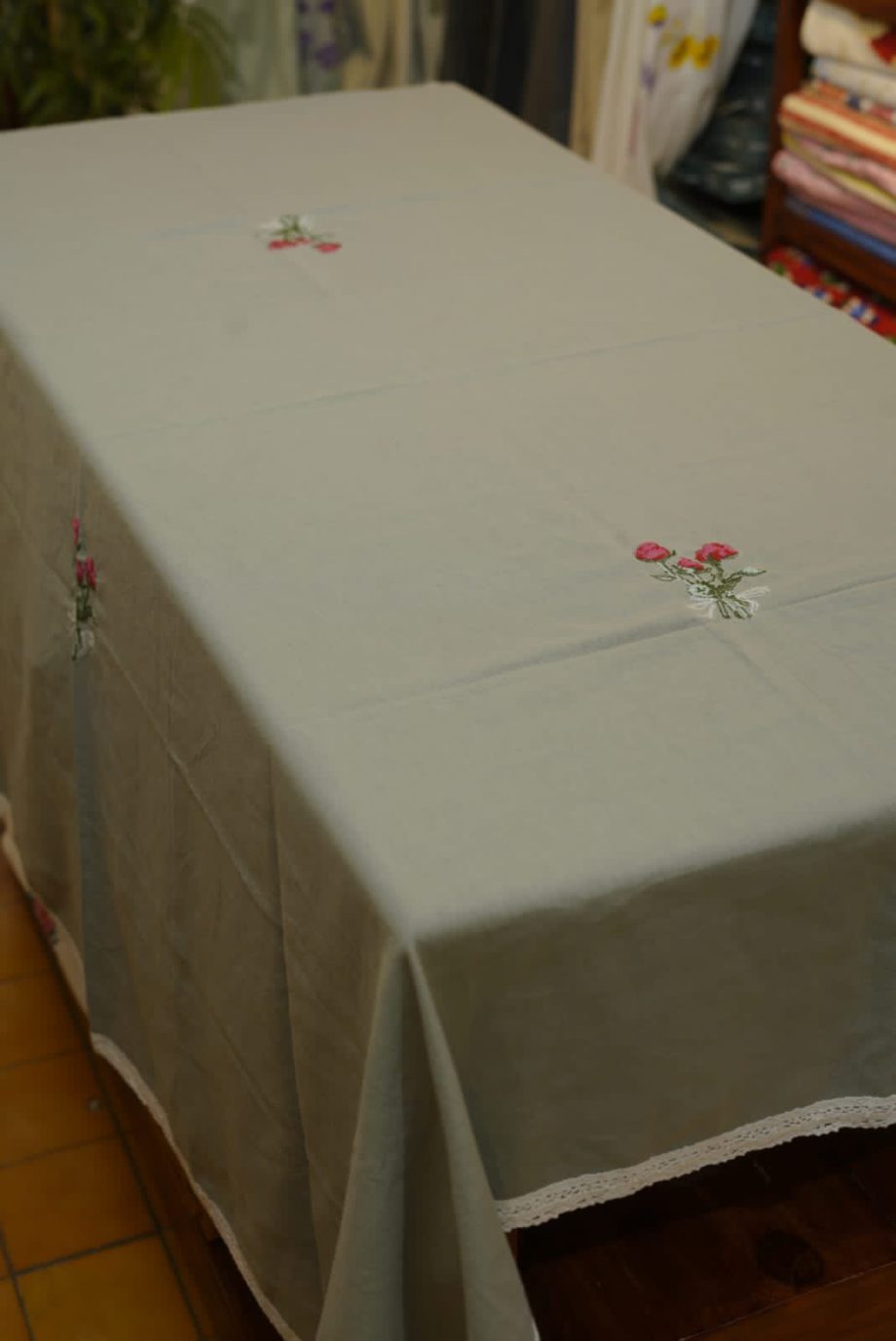 6 seater table cloth