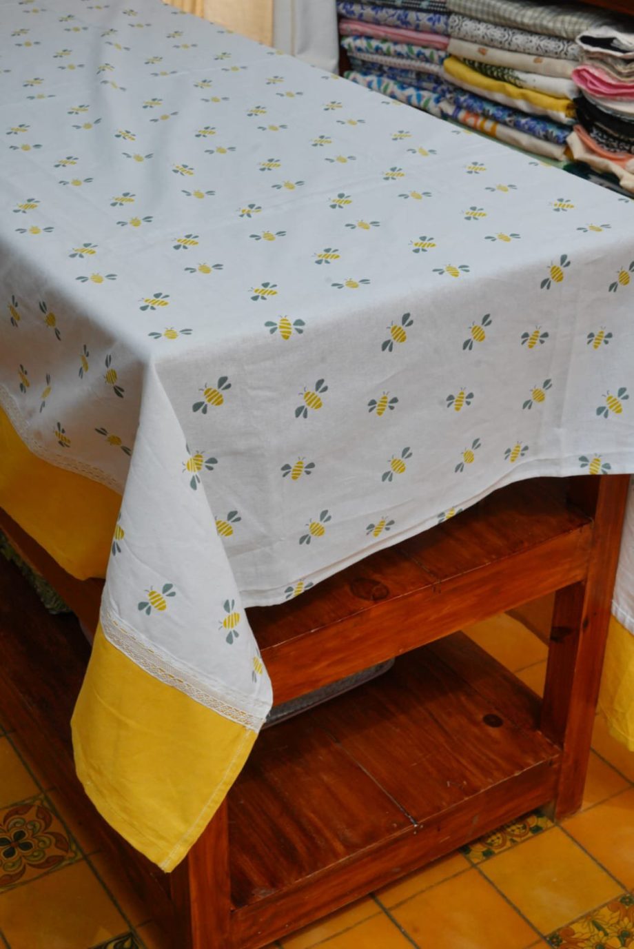 6 seater table cloth