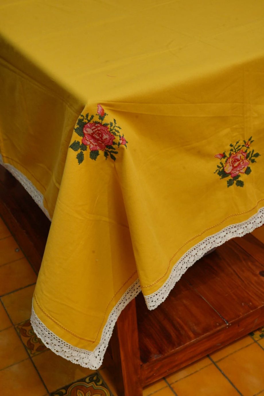 6 seater table cloth