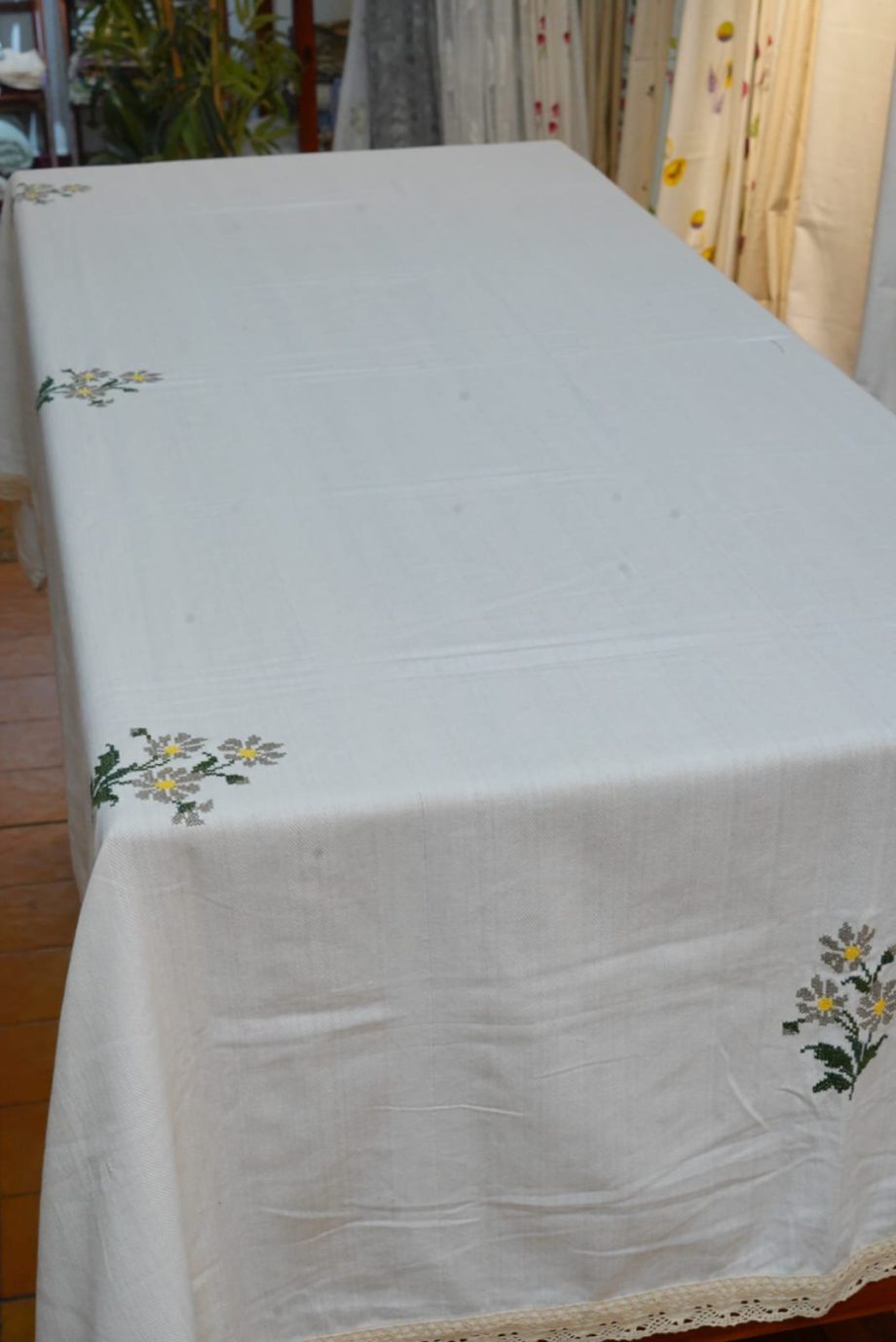 6 seater table cloth