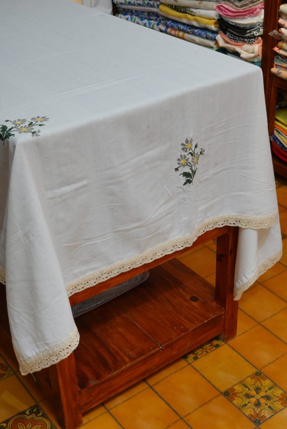 6 seater table cloth