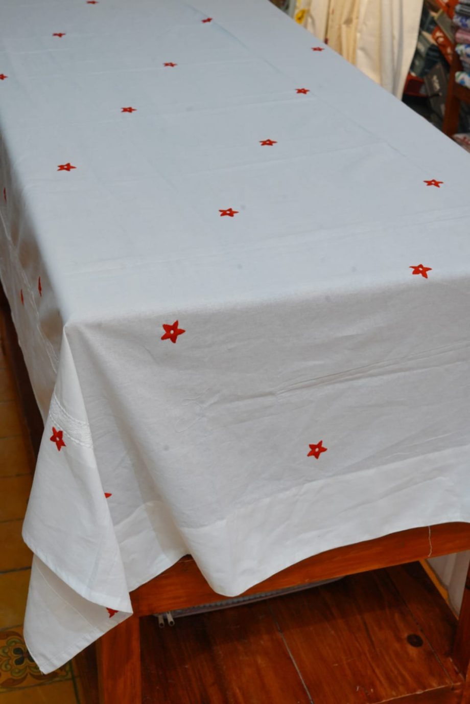 6 seater table cloth