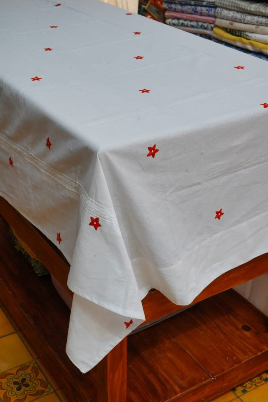 6 seater table cloth